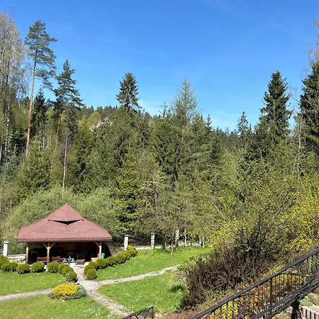 Pod Lasem Lägenhet